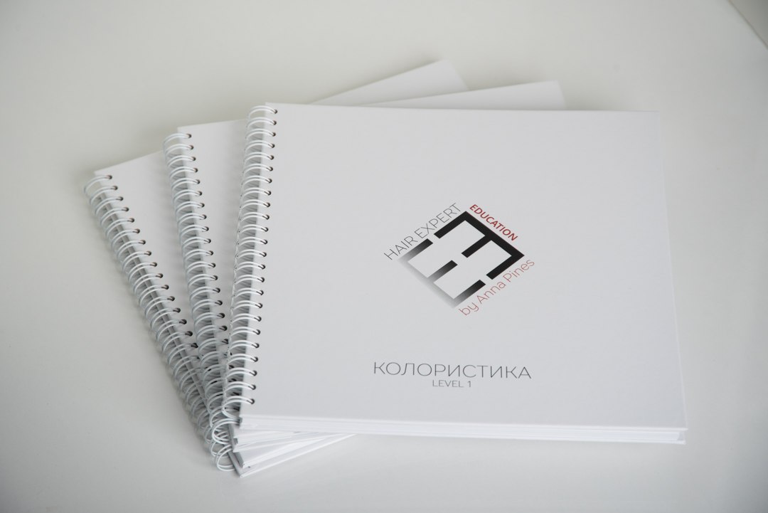 Учебники «Колористика» Hair Expert University